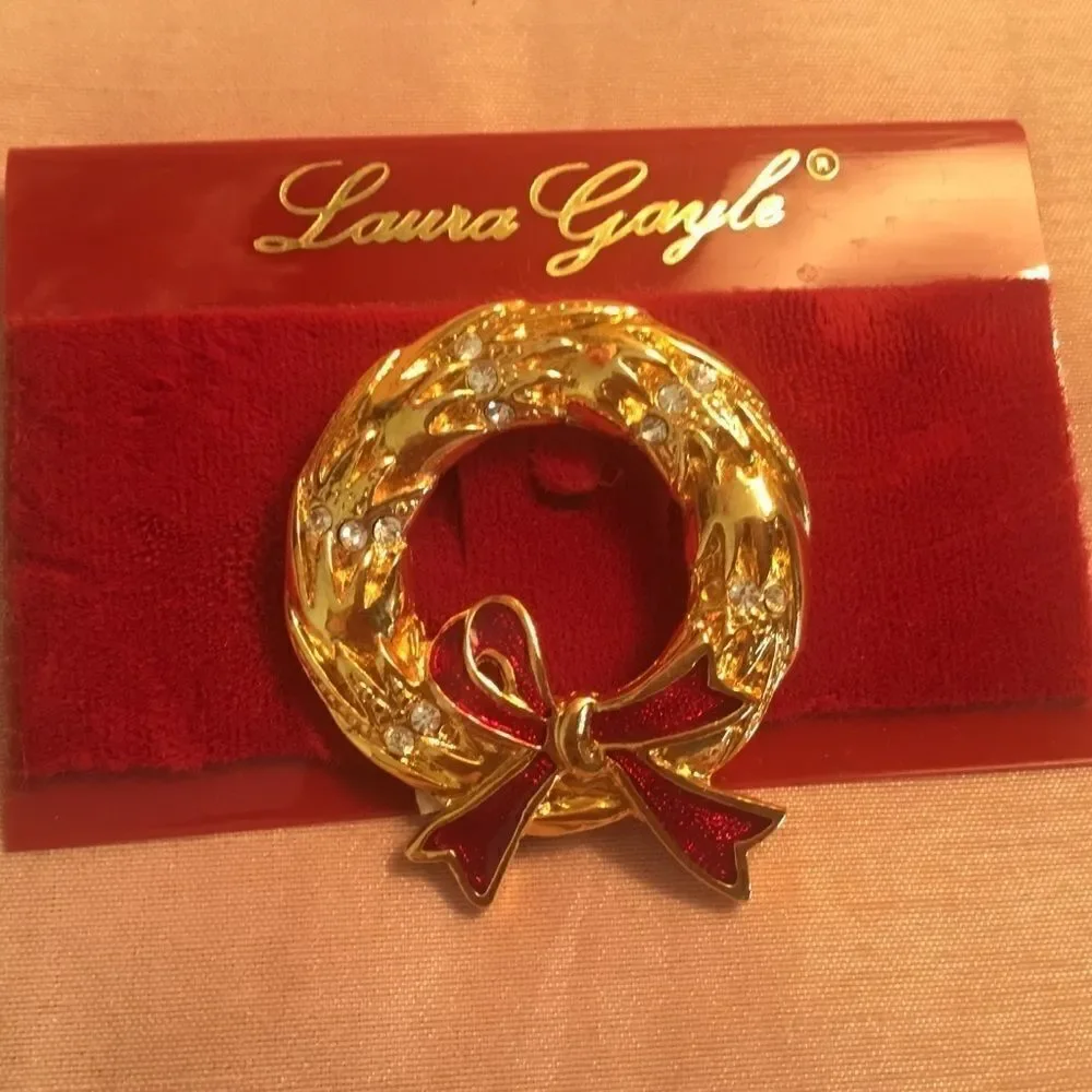 Goldtone, Crystal Enameled Bow Pin